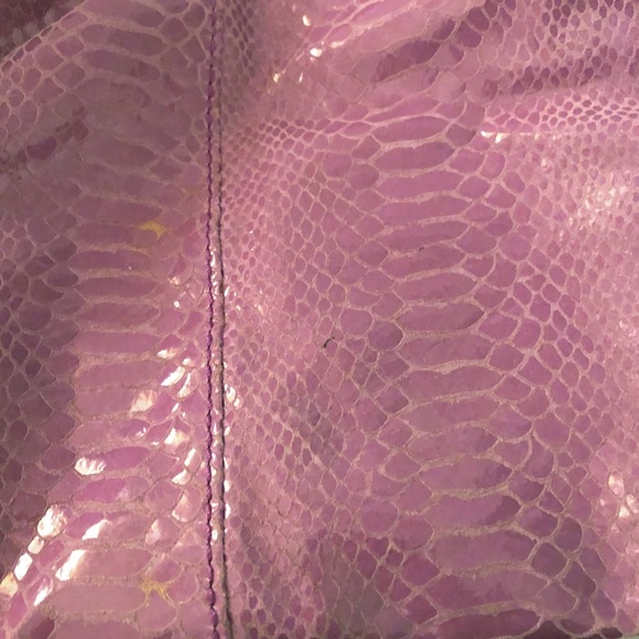 Perlina Lavender Shiny Snakeskin Leather Hobo - Picture 11 of 12